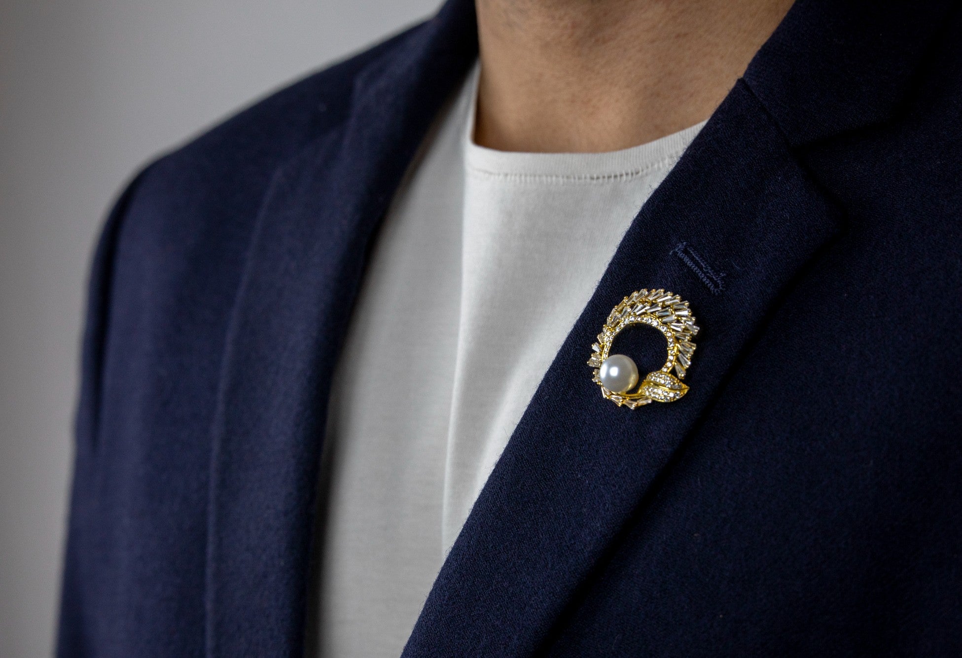 The Regal Halo Heritage Silver Brooch - Miraura Jewels