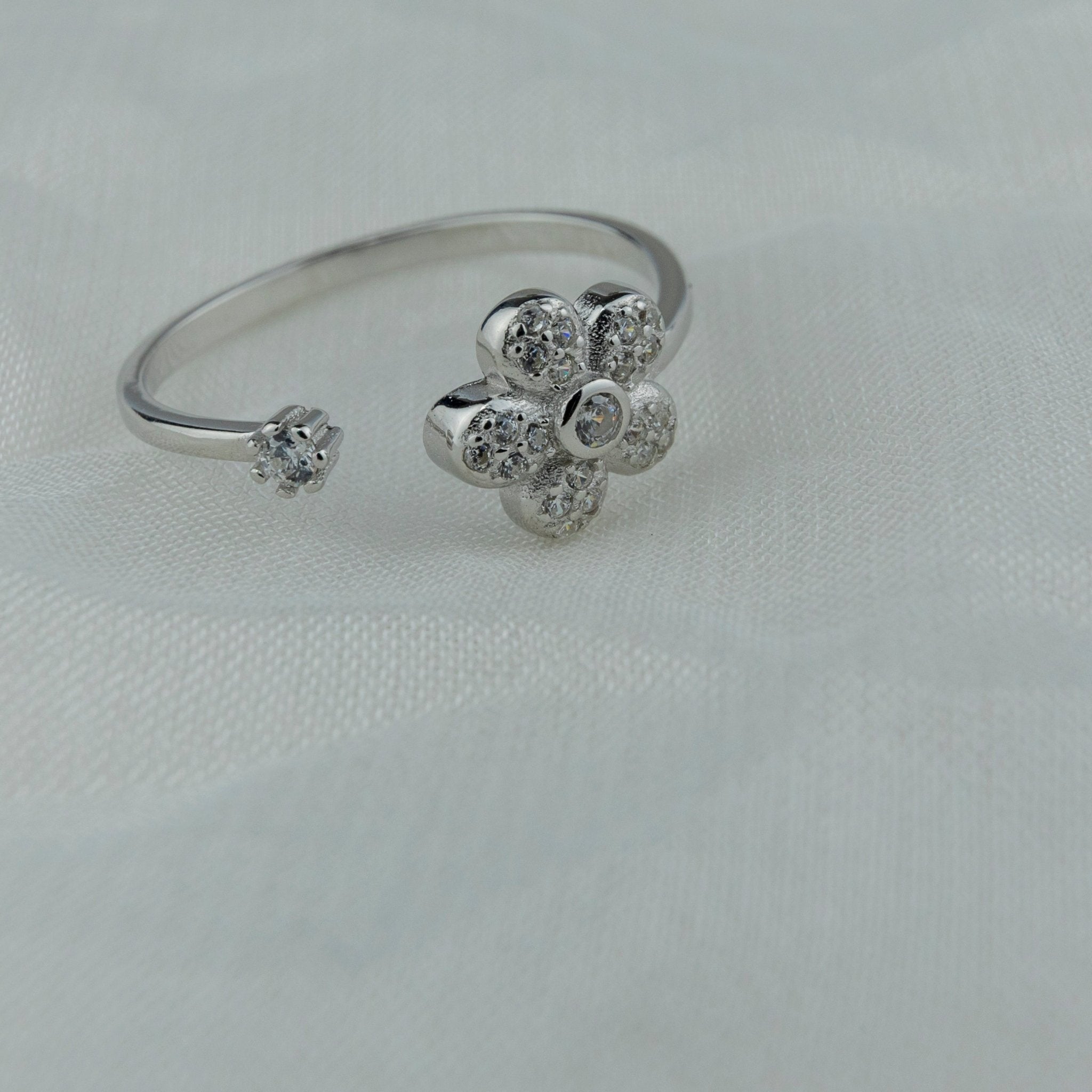 Adjustable Silver Clover Ring - Miraura Jewels