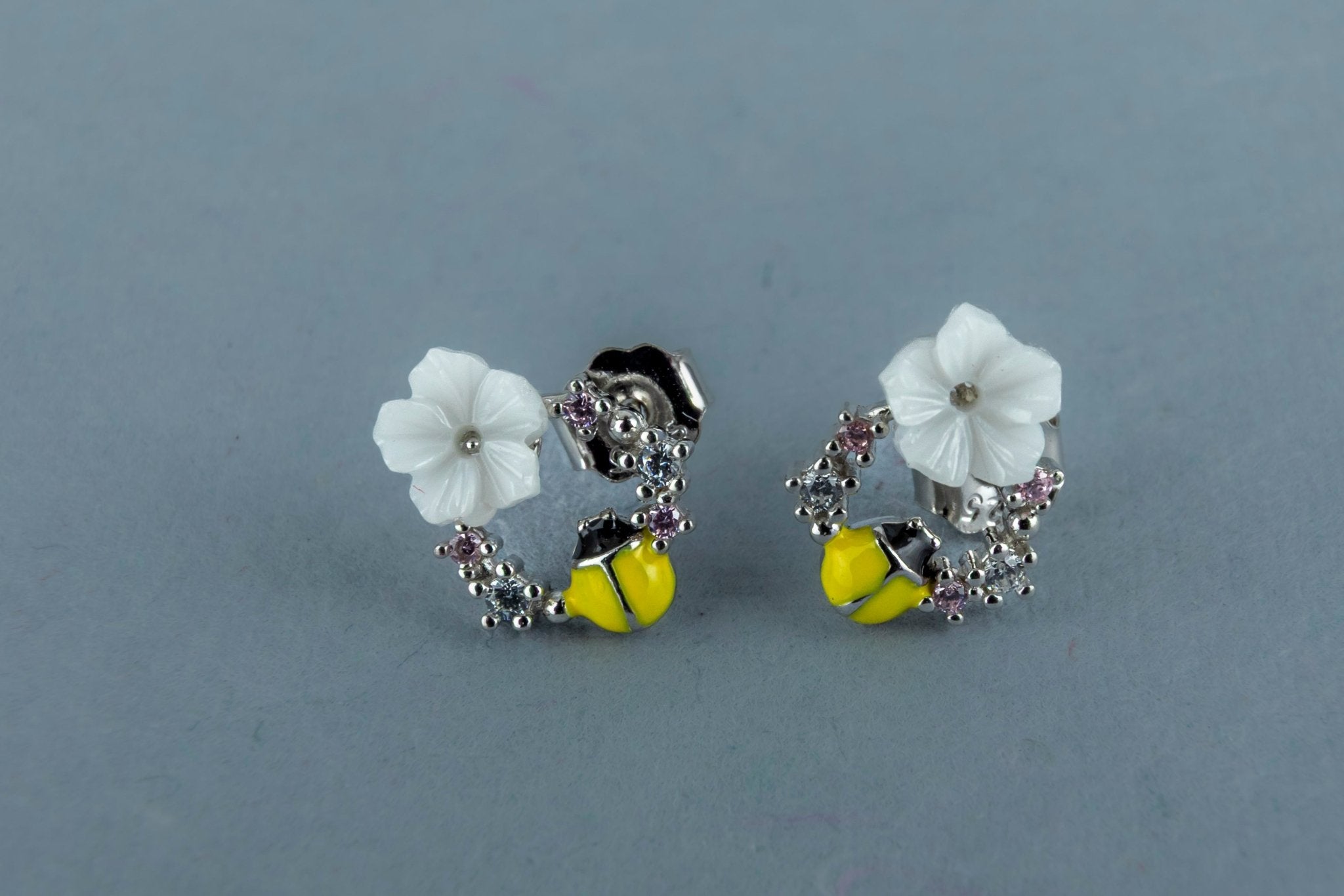 Carved Flower Stud Earrings - Miraura Jewels