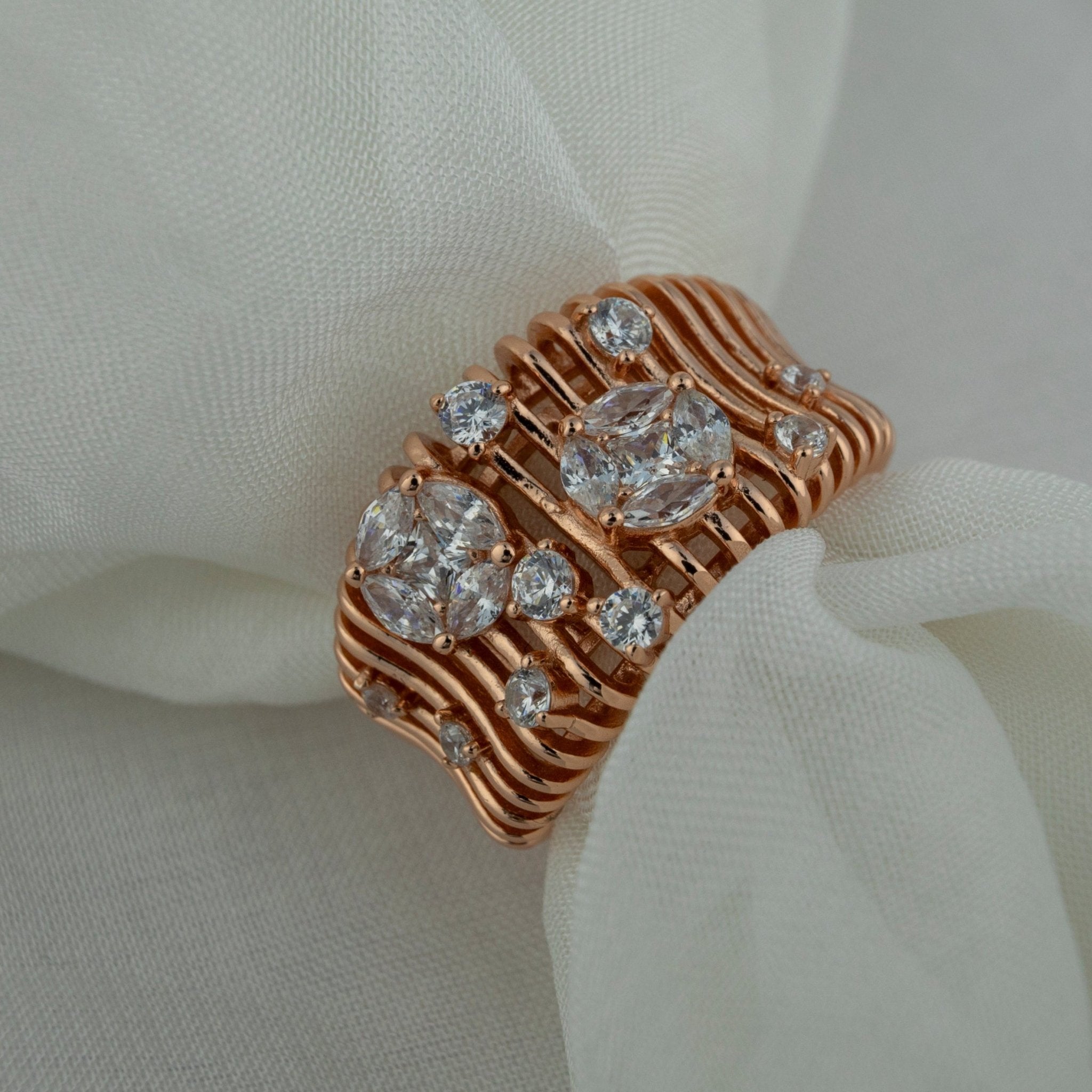 Champagne Bubble Band - Miraura Jewels