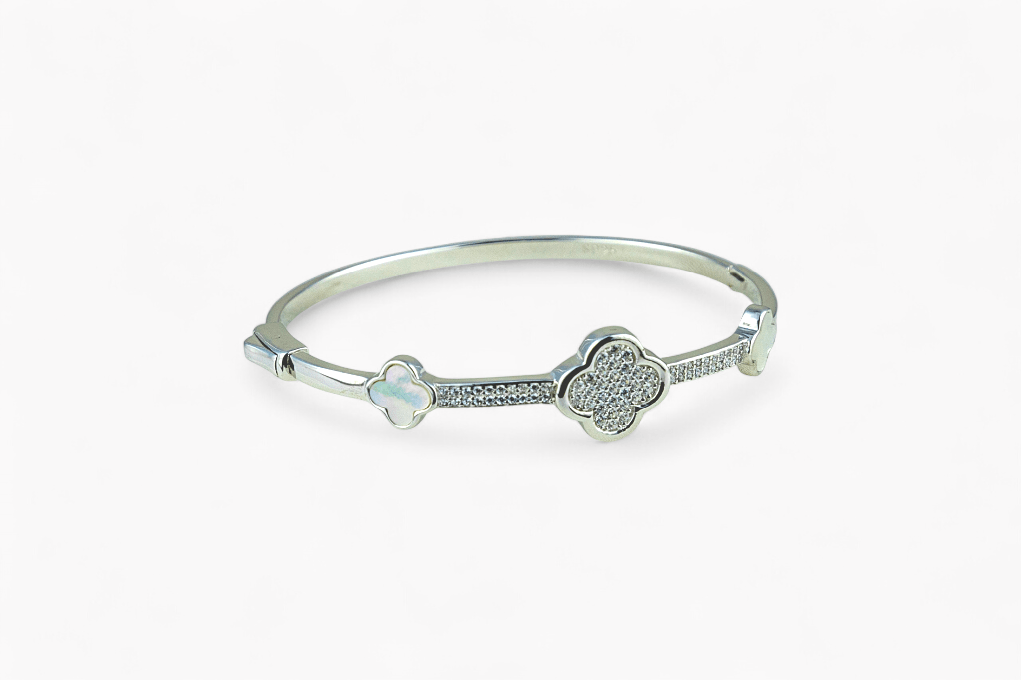 Clover Motif Bangle - Miraura Jewels