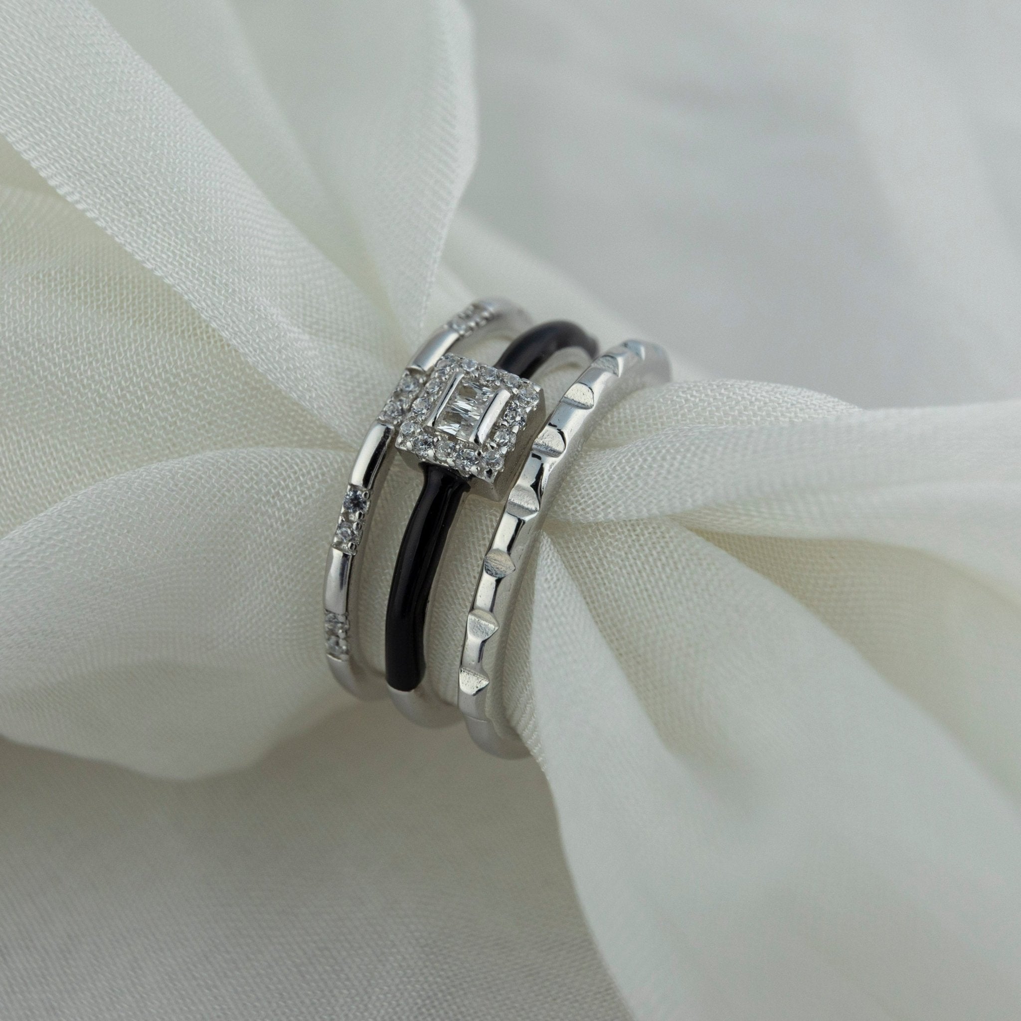 Enamel & Baguette Ring - Miraura Jewels