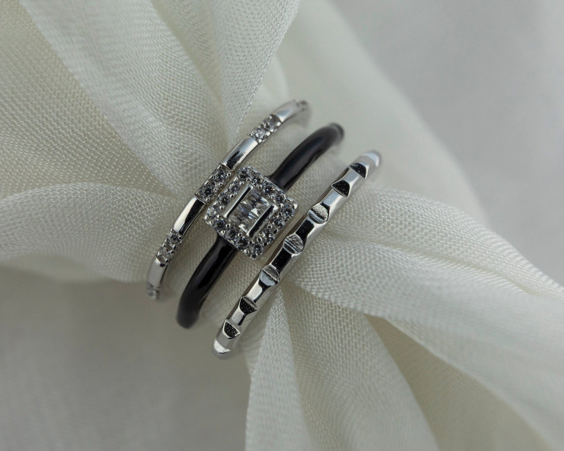 Enamel & Baguette Ring - Miraura Jewels