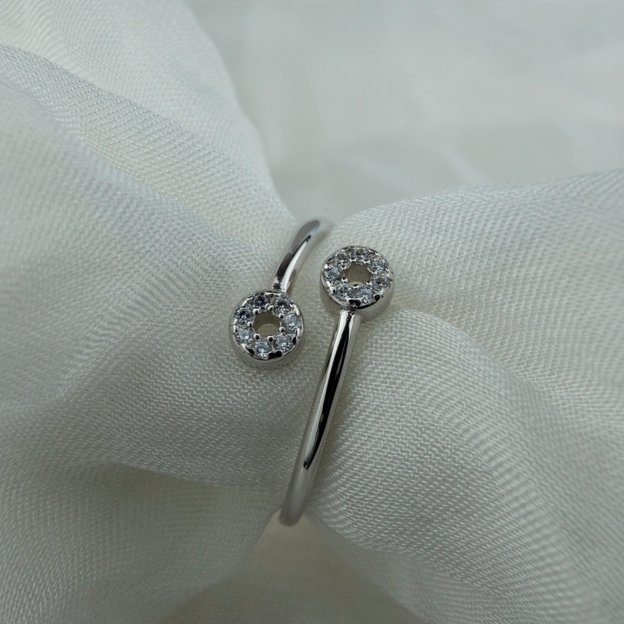 Minimalist Bypass Ring - Miraura Jewels