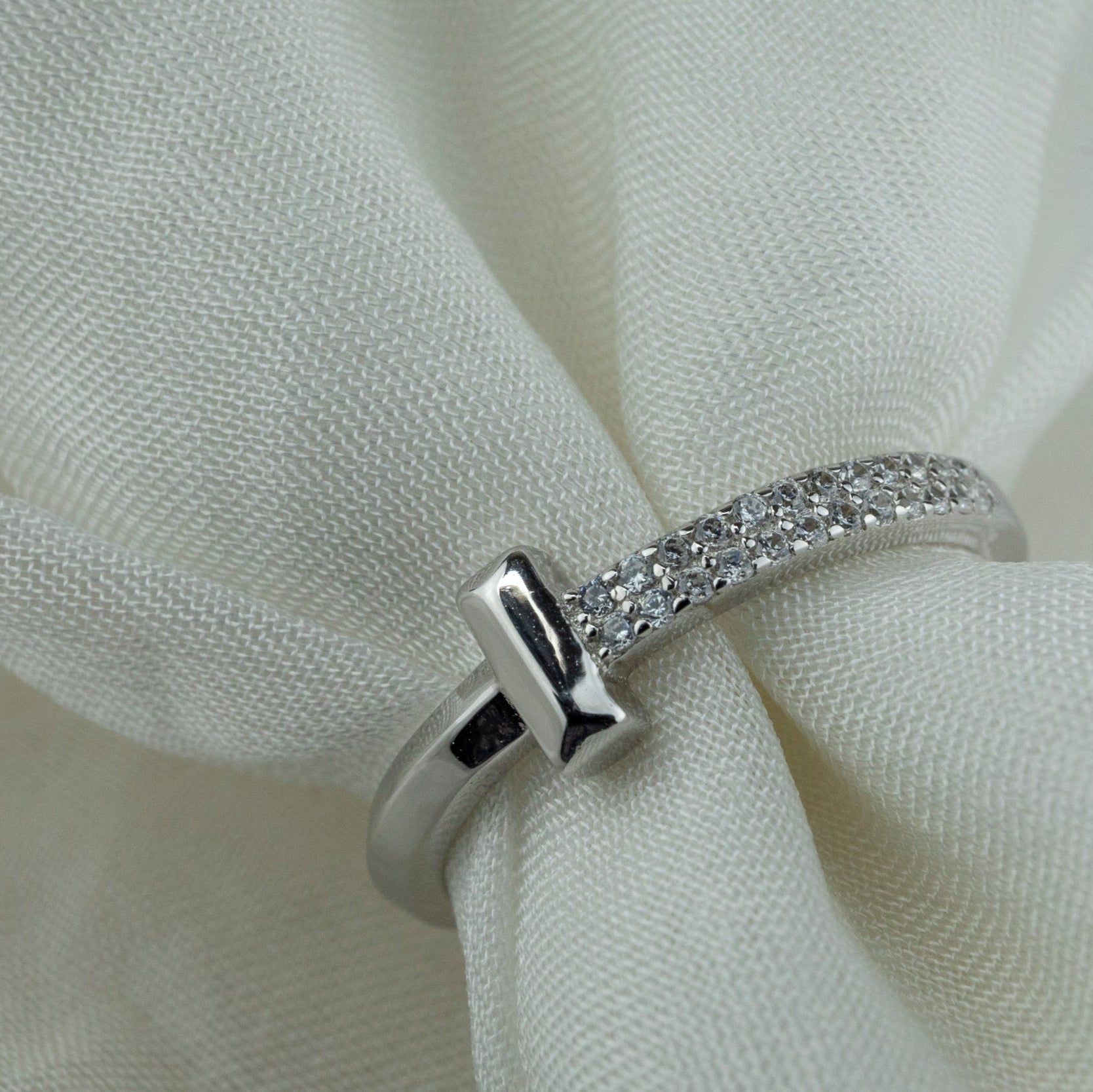 Pavé Accent Bar Ring - Miraura Jewels