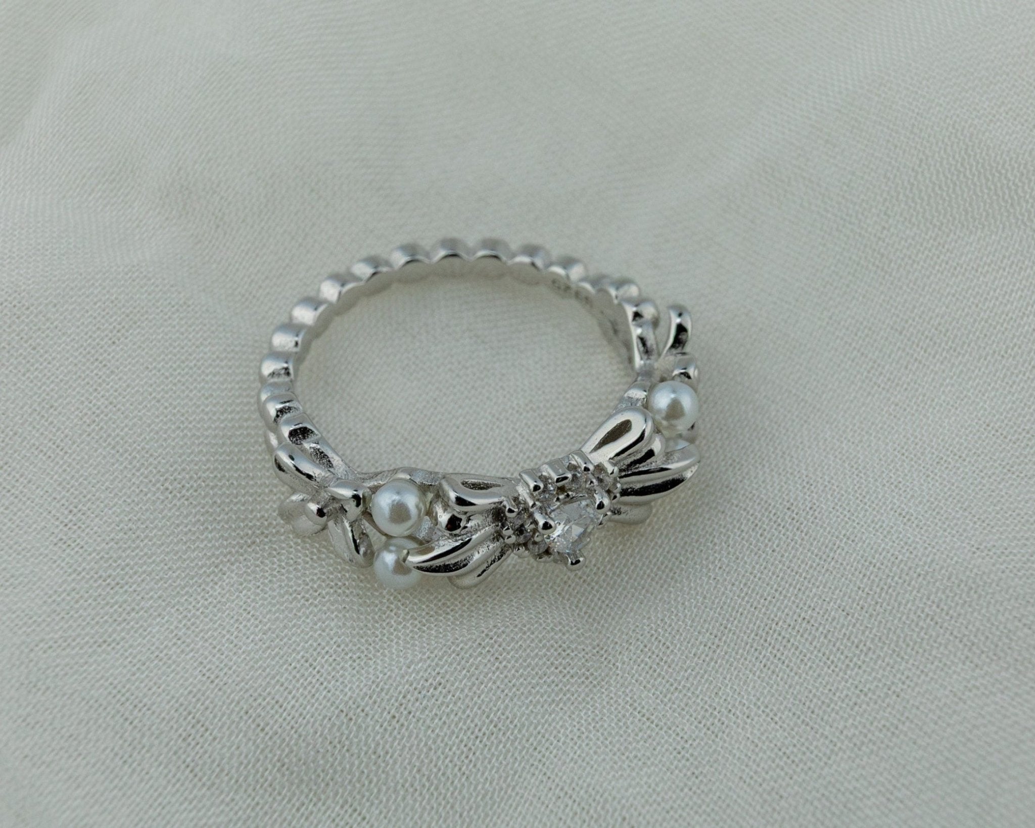 Pearl band - Miraura Jewels