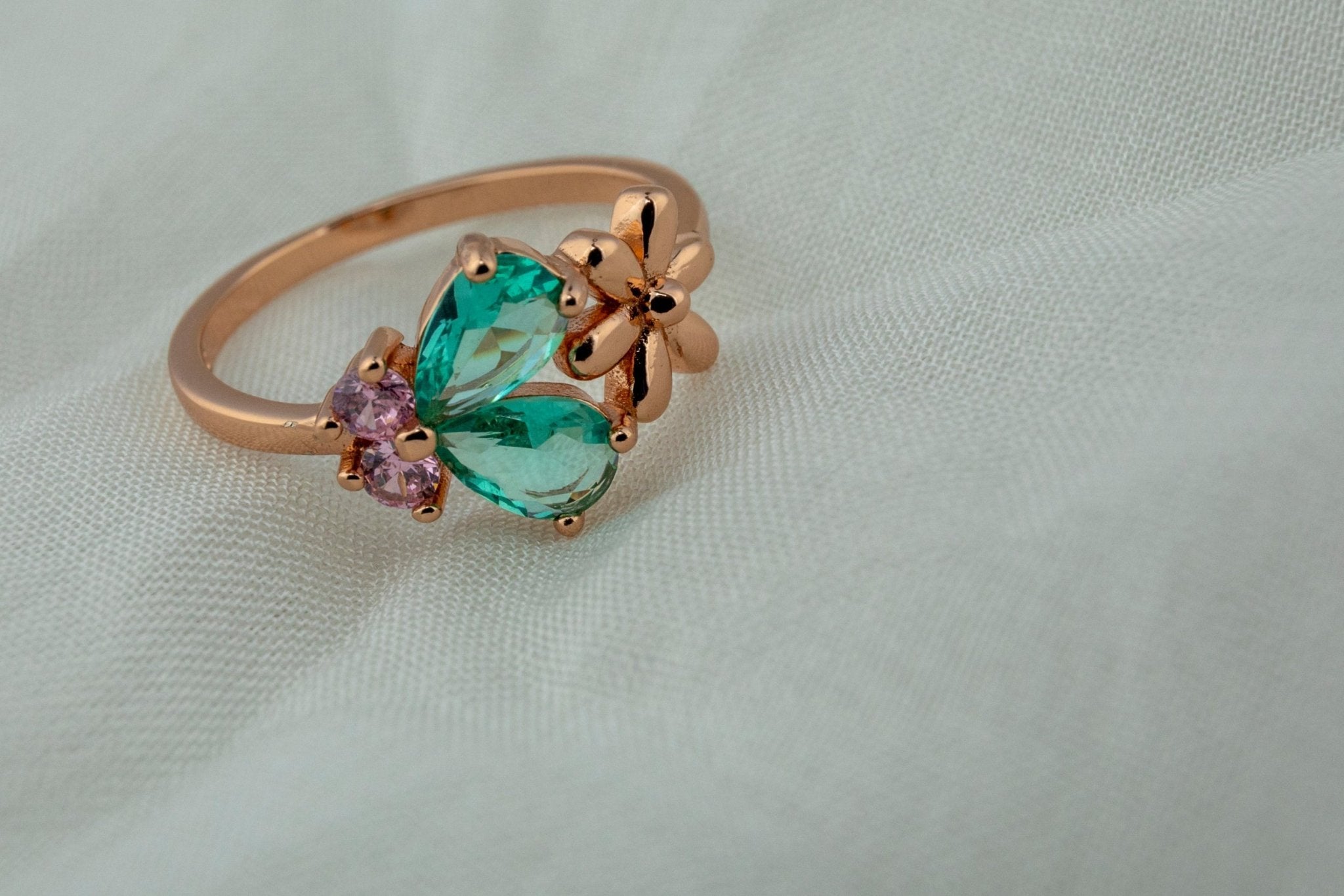 Rose Gold Green Stone Flower Ring - Miraura Jewels