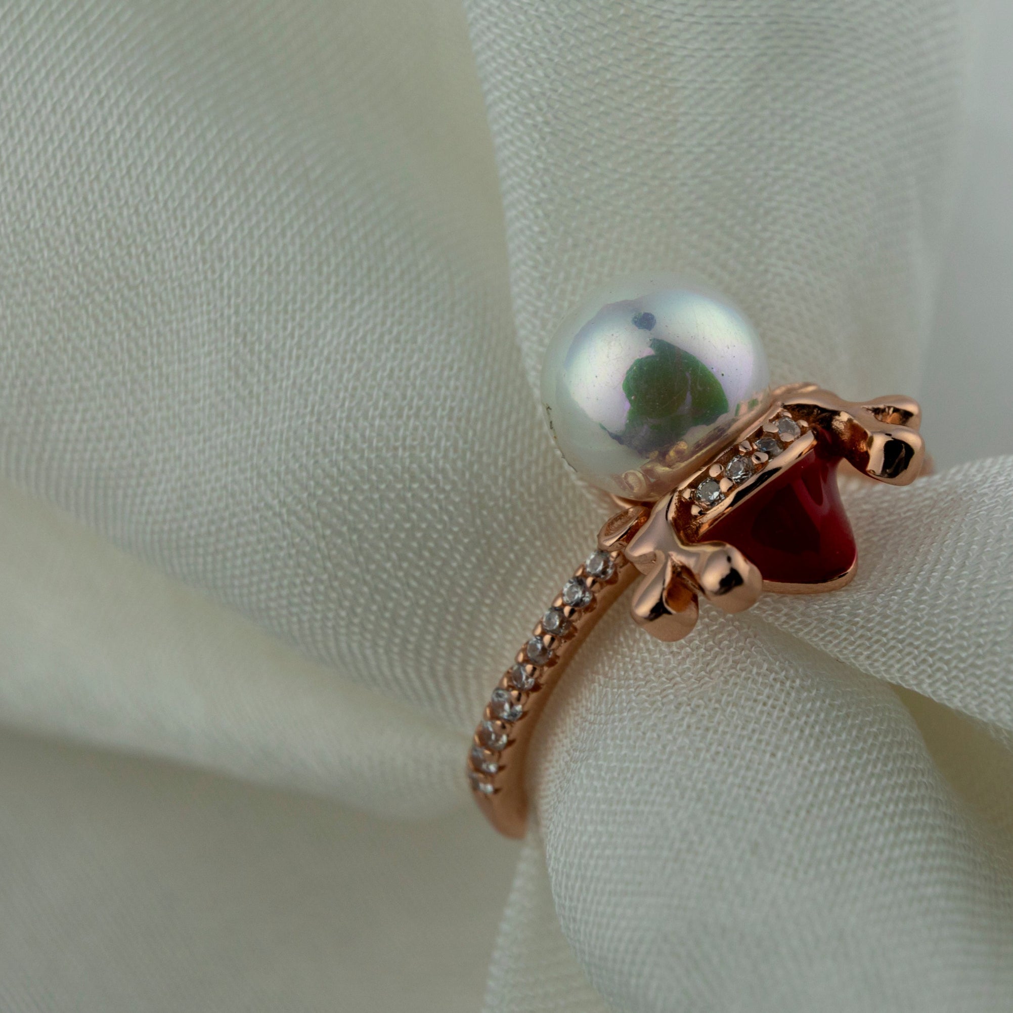 Rose Gold Pearl Bee Ring - Miraura Jewels