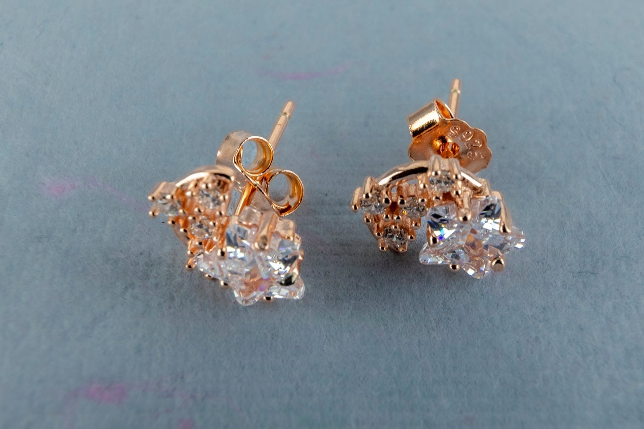 Rose Gold Star Stud Earrings - Miraura Jewels