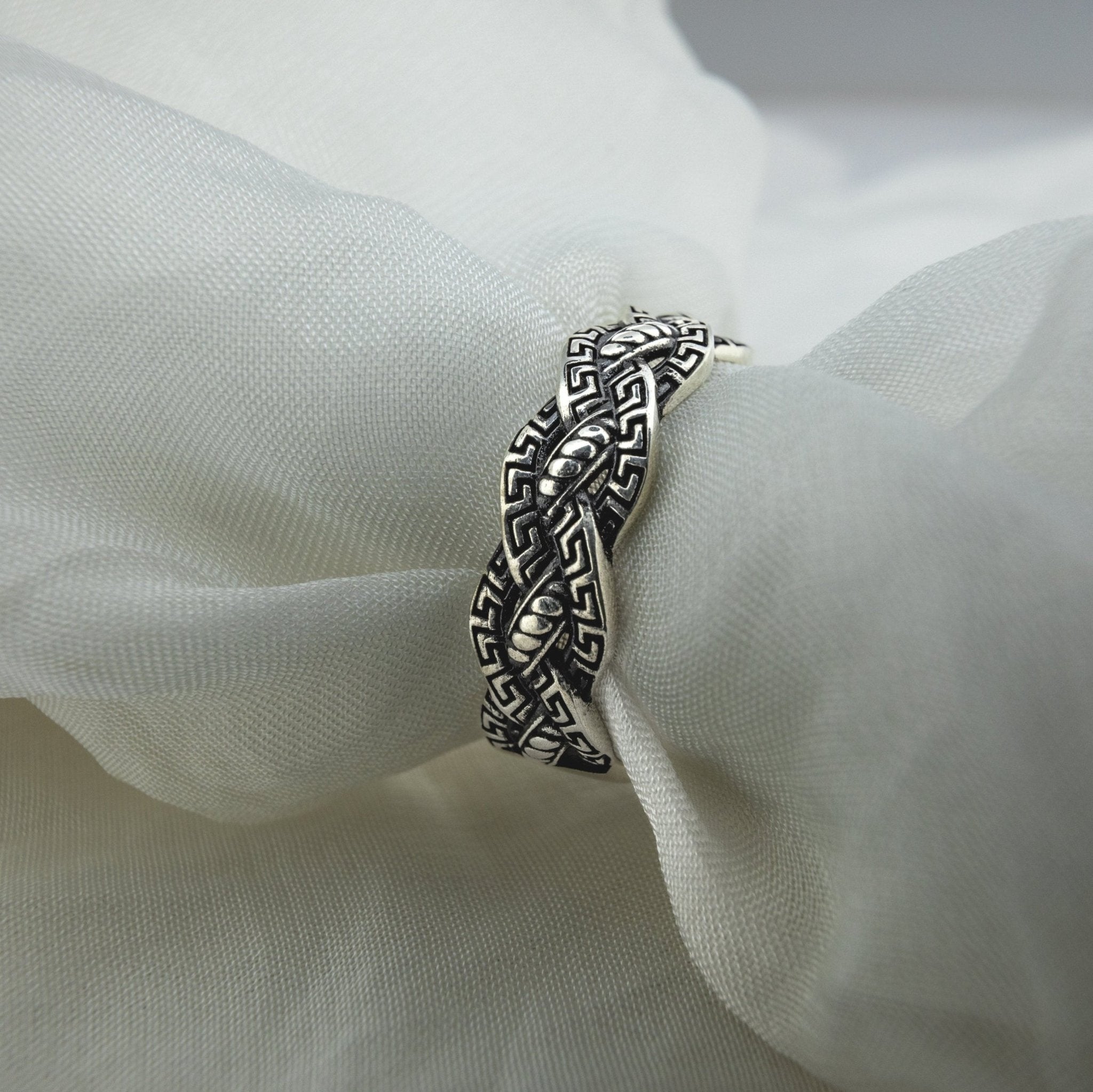 Silver Oxidized Woven Ring - Miraura Jewels
