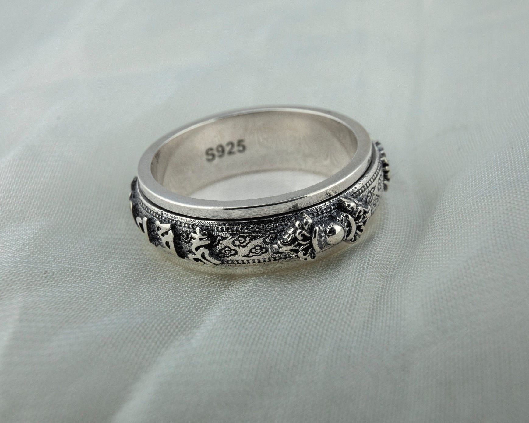 Silver Textured Spinner Ring - Miraura Jewels