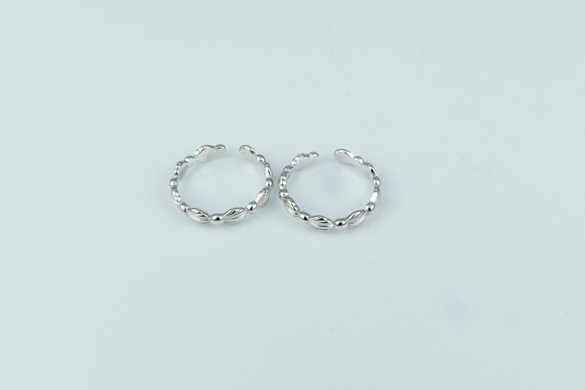 Silver Wavy Toe Rings (Pair) - Miraura Jewels