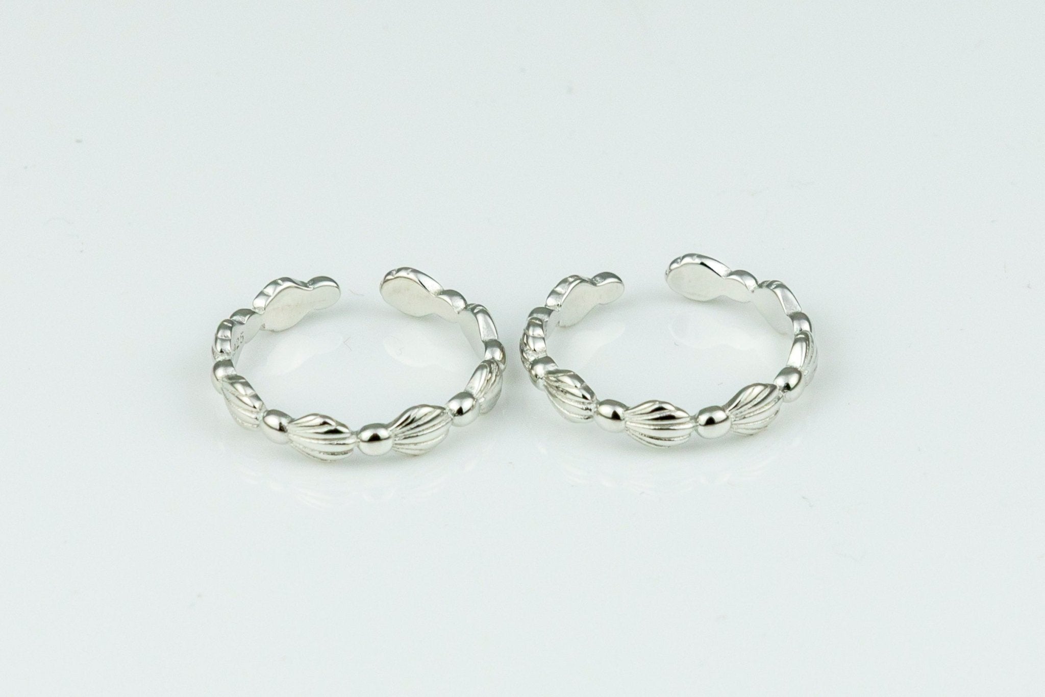 Silver Wavy Toe Rings (Pair) - Miraura Jewels