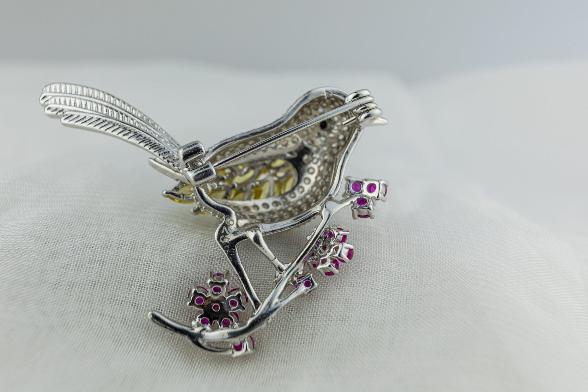 The Jeweled Perched Brooch - Miraura Jewels