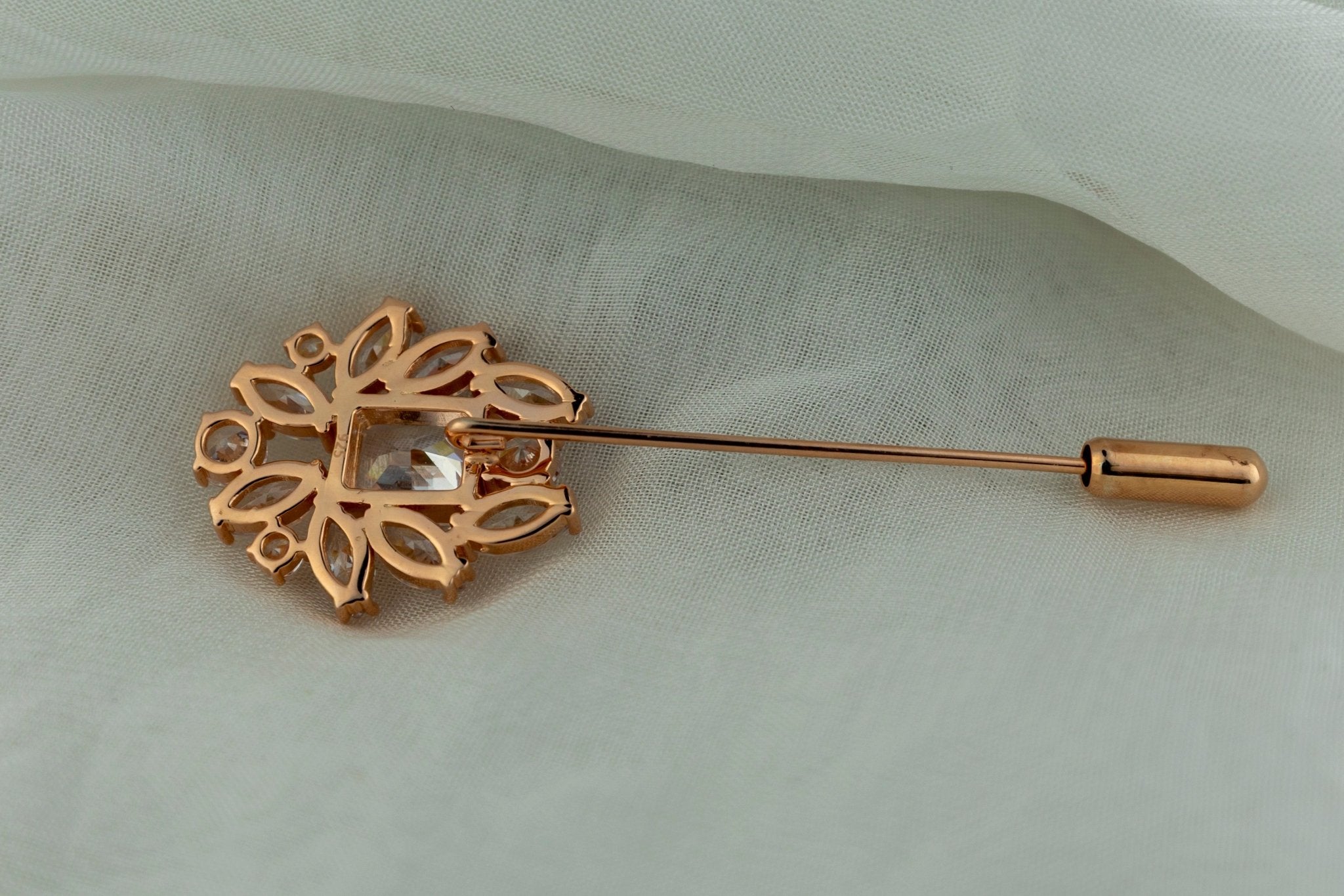 The Maharaja's Pin - Miraura Jewels