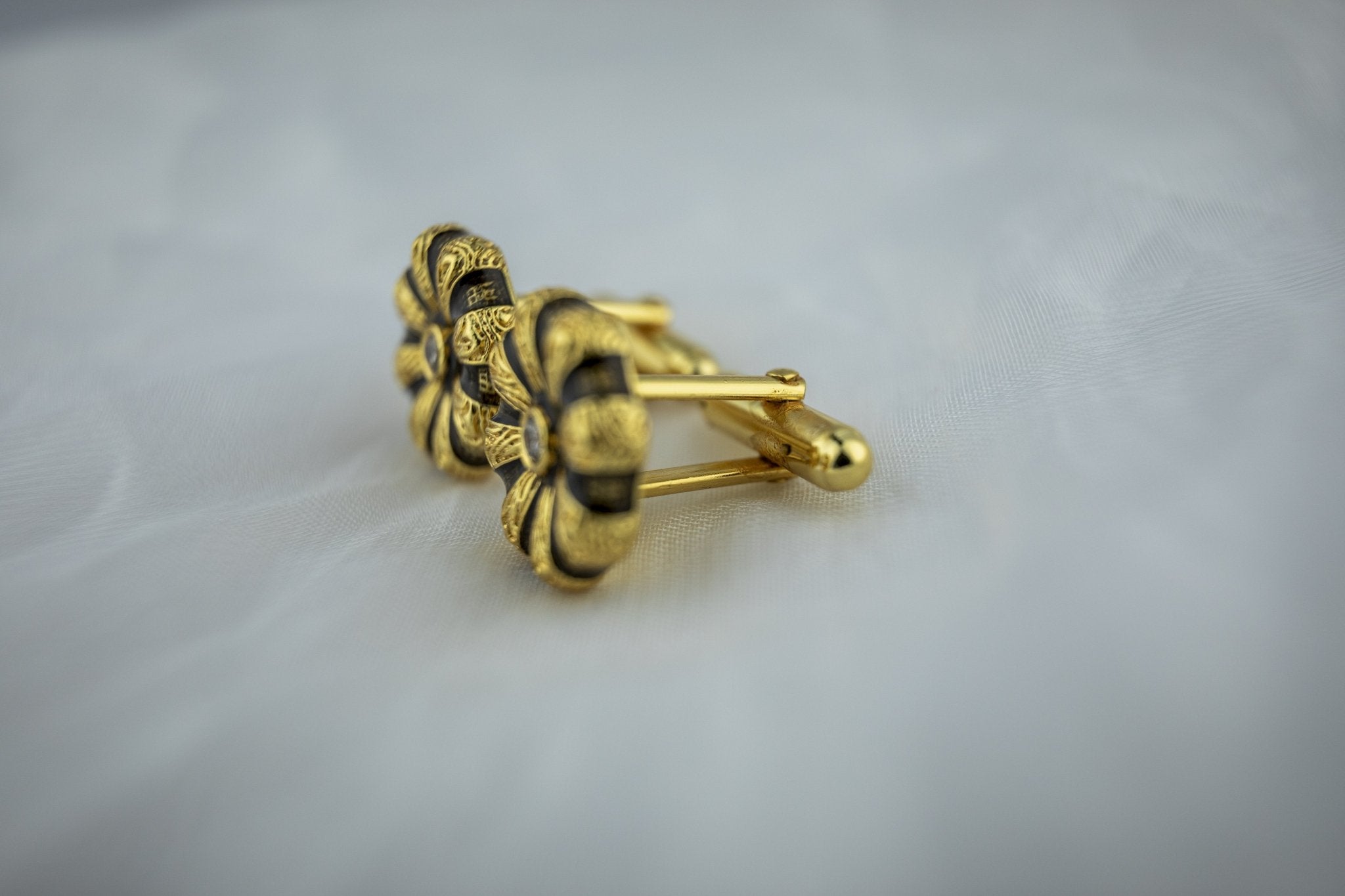 The Pushpa cufflink - Miraura Jewels