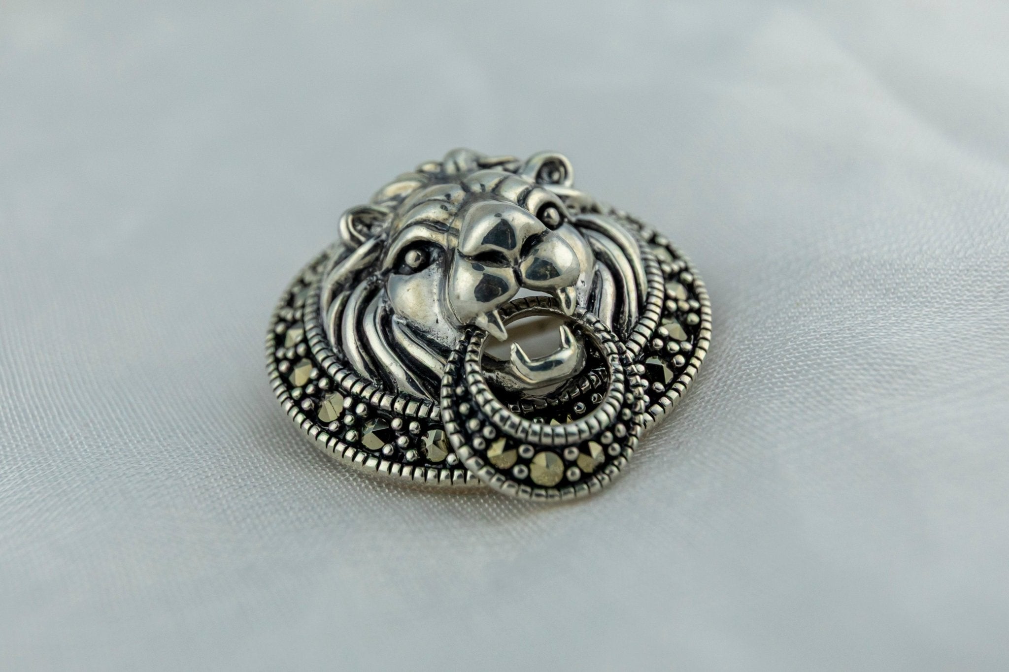 The Sher Insignia Brooch cum Pendant - Miraura Jewels