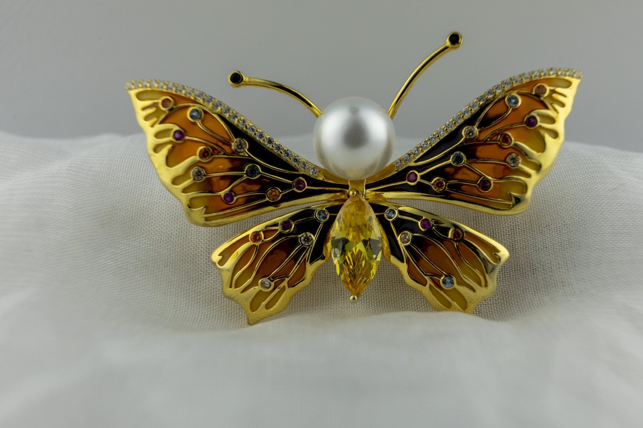 The Sunehri Titli Brooch - Miraura Jewels