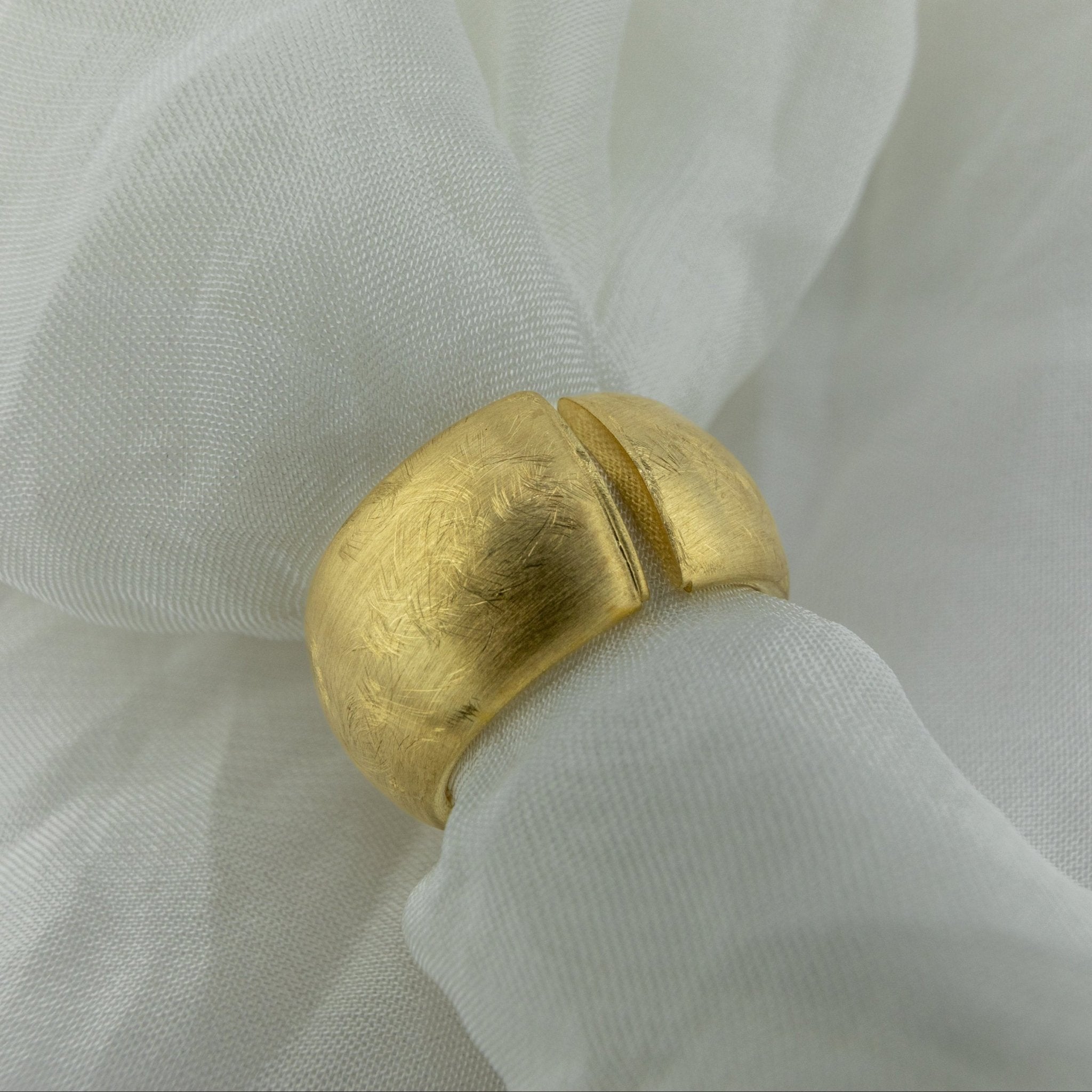 Unique Textured Cigar Band - Miraura Jewels